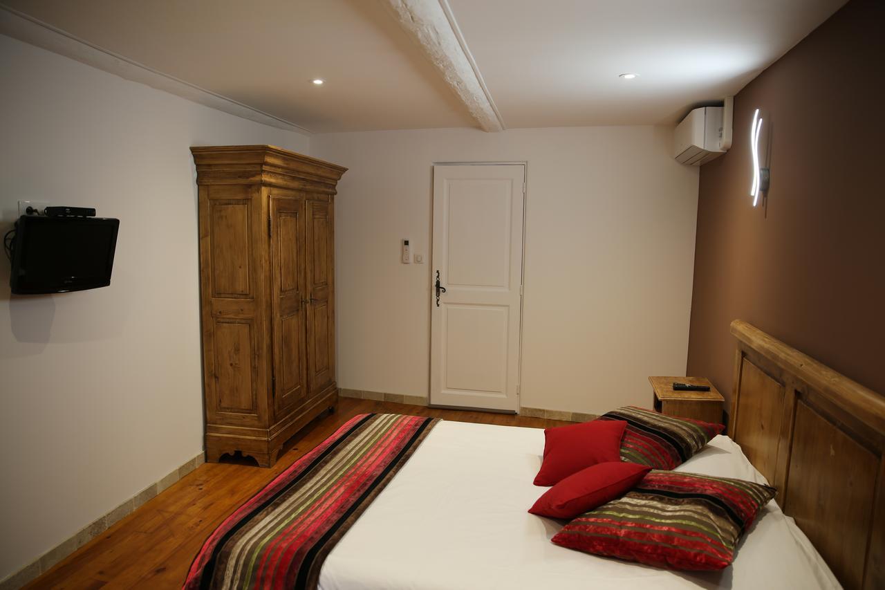 Les Pins Restaurant Et Chambre D'Hotes Силанс-ла Каскад Екстериор снимка